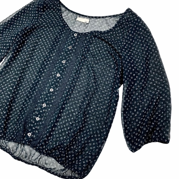 Garage Sheer Top - Picture 3 of 3